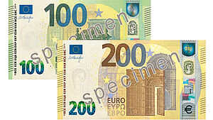 Image of New 100 and 200 Euro Banknotes with KINEGRAM REVIEW®